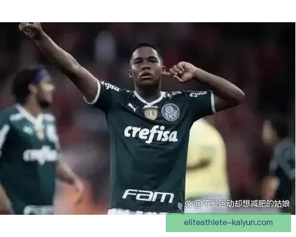 瓦拉内：重返巅峰，助曼联在英超争夺冠军道路上表现亮眼